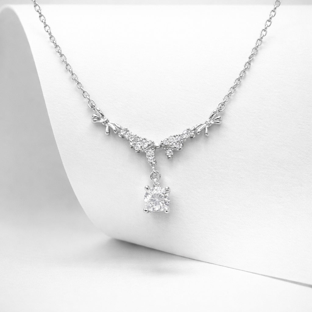 GlitzHeaven 925 Sterling Silver Leaf Motif Drop Pendant with Cubic Zirconia