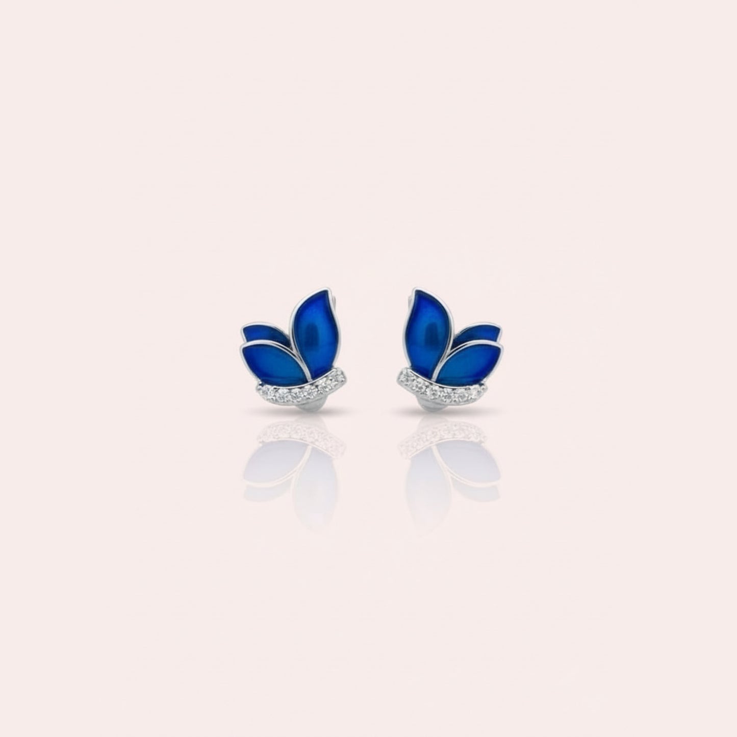 Glitzheaven 925 Sterling Silver Blue Lotus Stud Earrings – Elegant Floral Design with Sparkle